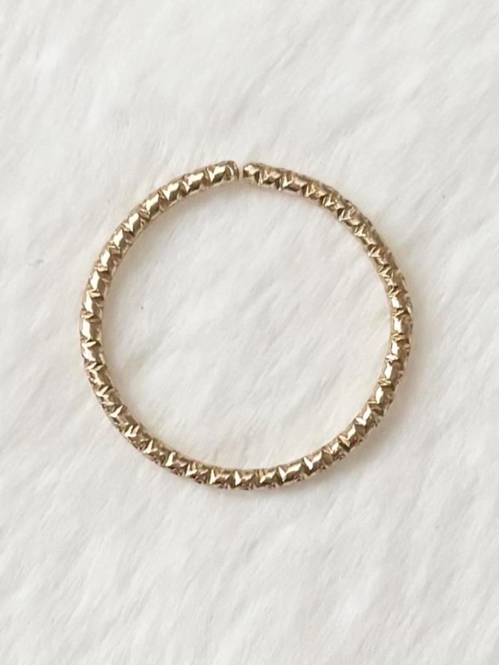 5/$15 🩷 MUST BUNDLE Delicate Textured Stackable Ring - Gold